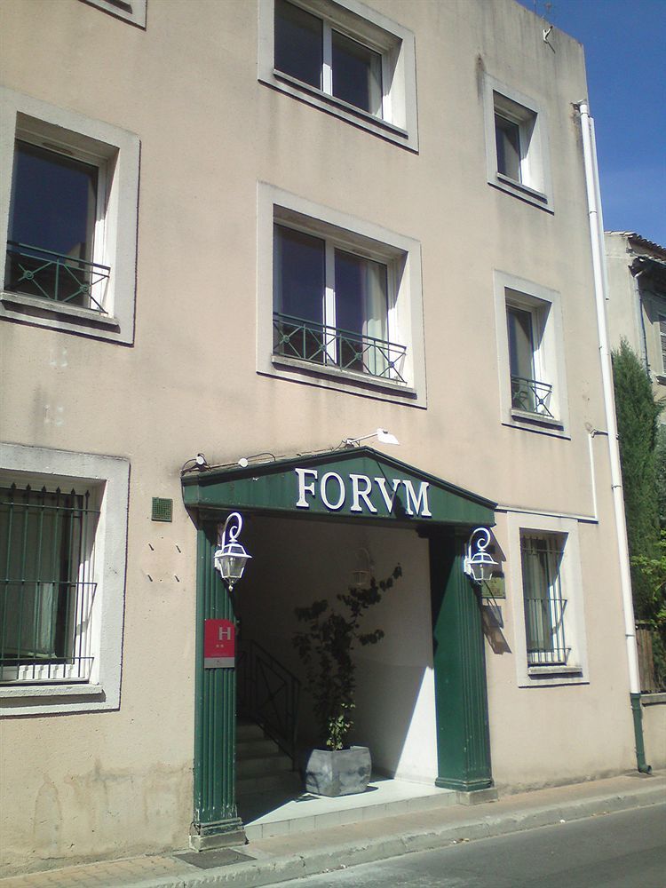 Hotel Du Forum Карпентра Екстериор снимка